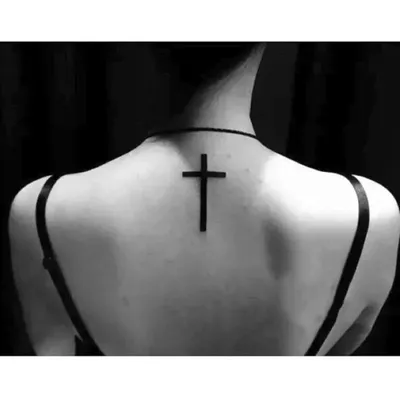Тату Крест - фото, эскизы татуировки Крест, значение | Сделать тату Крест в  СПб - Art of Pain