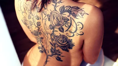 Татуировки на животе для девушек: фото, после родов, эскизы, узоры, на  шрамах, на растяжках
