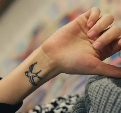 Татуировки на плече в СПБ от Kokintattoo
