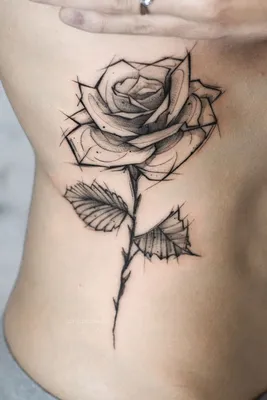 Татуировки Роза на шее в стиле Ньюскул Шея / Каталог тату-салонов и мастеров