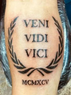 Can someone make a high quality vector of Zyzz's Veni Vidi Vici tattoo? :  r/PhotoshopRequest