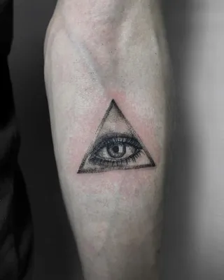 Татуировка глаза на руке: значение и символика - tattopic.ru