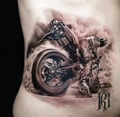 Тату Мотоцикл 🏍 — значение, эскизы и фото татуировок с мотоциклами для  мужчин и парней