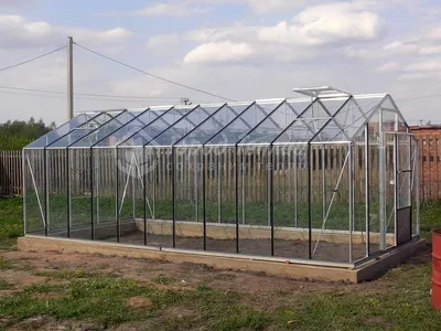 Парники своими руками 200 фото | Cold frame, Raised garden, Backyard  greenhouse