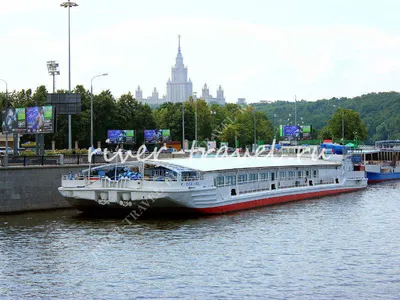 Теплоход Ватель, официальная аренда теплохода в Москве