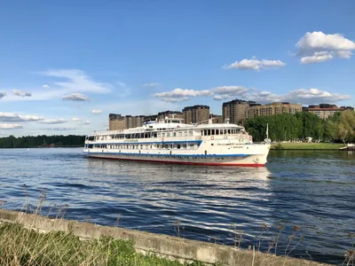 Теплоход \"Сергей Образцов\" (ранее \"Н.Г.Славянов\") - rivertravel - речные  круизы и путешествия