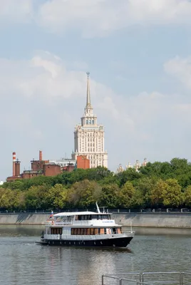 Теплоход Уникум: аренда, свадьба на корабле, расписание прогулок