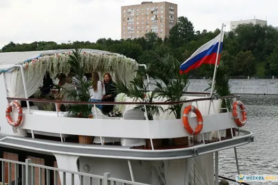 Заказать теплоход Уникум в аренду. Цены, описание, фото | MoskvaFlot