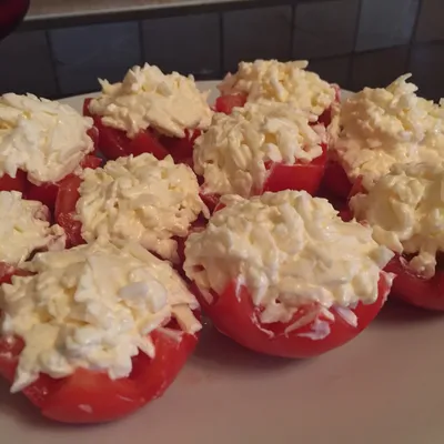 Закуска Тюльпаны из помидоров с крабовыми палочками: рецепт пошагово с фото  | Простые рецепты с фото
