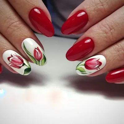 Красный маникюр с тюльпанами (ФОТО) - trendymode.ru