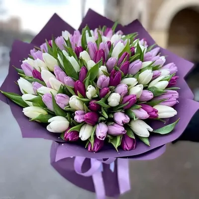 Flowers_karpinskaia - Почему тюльпаны дарят на 8 марта? ⠀ 8 марта —  праздник весны и красоты, а что лучше всего отражает его суть? Конечно  цветы. ⠀ Но почему именно тюльпаны стали символом