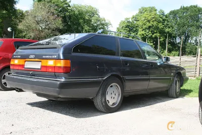 Audi 100 в кузове С3, выпускаемого с 1988 года по 1990 год для рынка США и  Канады. Фото 1. VERcity