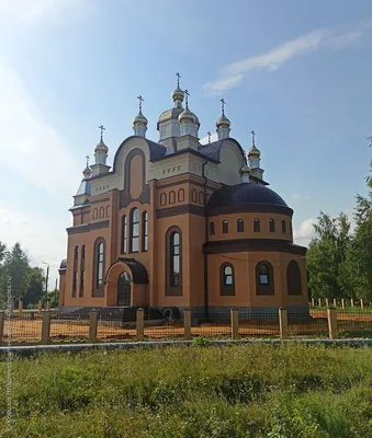 Памятник Герою Советского Союза Михаилу Девятаеву открыт в поселке Торбеево