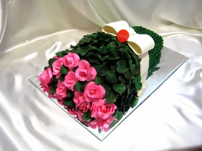 Торт Букет цветов для женщины 24075020 стоимостью 8 050 рублей - торты на  заказ ПРЕМИУМ-класса от КП «Алтуфьево»