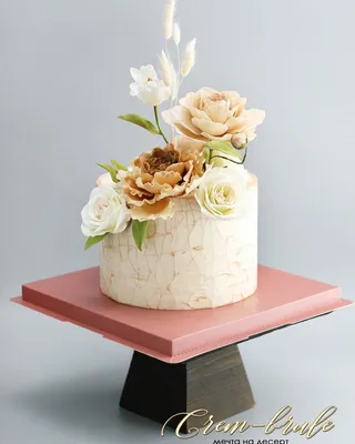 Торты на заказ Самара on Instagram: \"Торт букет роз для любимых мам, на  день рождение ❤️🤗 обращайтесь, действует доставка 🚘\"