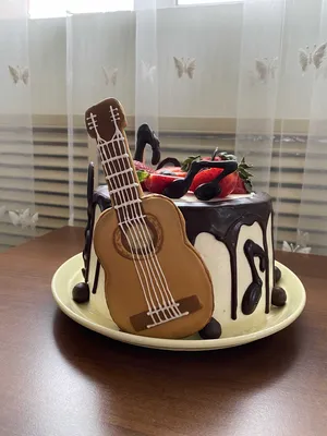 Торт в виде гитары — на заказ по цене 950 рублей кг | Кондитерская Мамишка  Москва