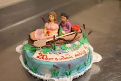 Изображение торта из мастики на годовщину свадьбы с возможностью скачать в высоком разрешении