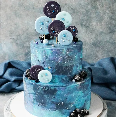 Торт Космос в очередной интерпретации 👽💙 Наконец я добралась до фото,  хоть и в свой выходной 😁 Торт 2кг, ванильные… | Простой торт, Весенний торт,  Красивые торты