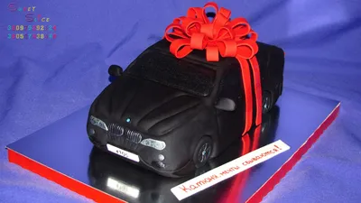 Торт машина БМВ со съедобным логотипом
