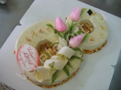 Бенто-торт на 8 марта учителю — купить по цене 1500 руб. | Интернет магазин  Promocake Москва