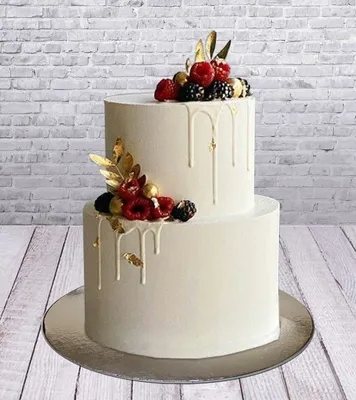 Вид сверху на роскошный торт для свадьбы
