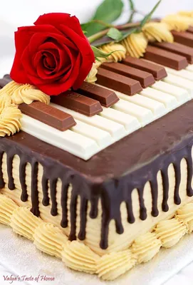 Торт пианино: скачать в формате webp