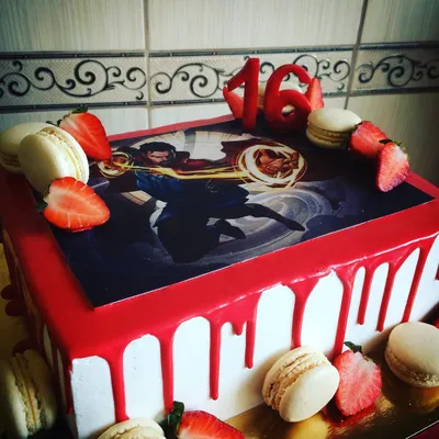 Торт с фотопечатью и ягодами на заказ в Москве от ЛавТортики