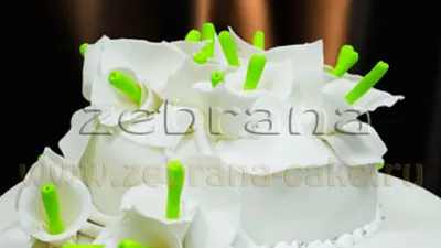 Свадебный торт, бело зеленая цветовая гамма и букет калл | ТОРТЫ на заказ  КРАСНОЯРСК СОСНОВОБОРСК | ВКонтакте