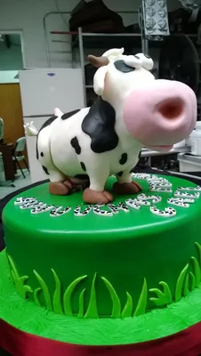 Торт с коровой — на заказ по цене 950 рублей кг | Кондитерская Мамишка  Москва