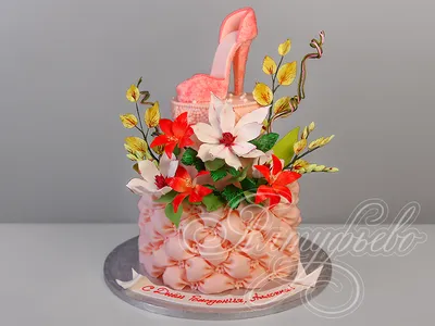 3Д торт в виде туфли! — Лучия Дубчак на TenChat.ru