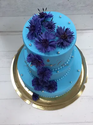 Оригинальный вариант: торт с васильками для вашей вечеринки