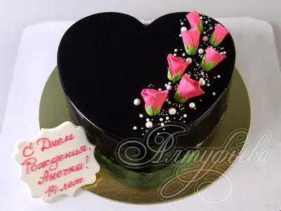 Фото торта сердечной формы для сайта