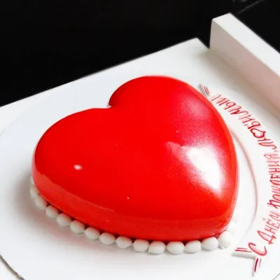 Торт сердечной формы – красивое фото