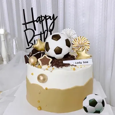 Для спортсмена 🏀 ⚽️ Торт и капкейки 🧁... - Алина Соколовская | Facebook
