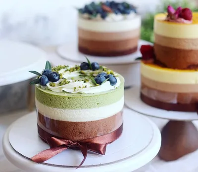 Кулинария on Instagram: “Классический торт Наполеон из слоеного теста  быстрого приготовления с кремом - Пломбир ⠀ Торт весом 1 кг 700 гр … |  Food, Breakfast, Cereal