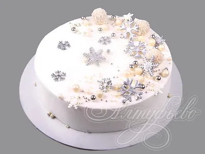Зимний торт со снежинками 31129421 стоимостью 4 550 рублей - торты на заказ  ПРЕМИУМ-класса от КП «Алтуфьево»