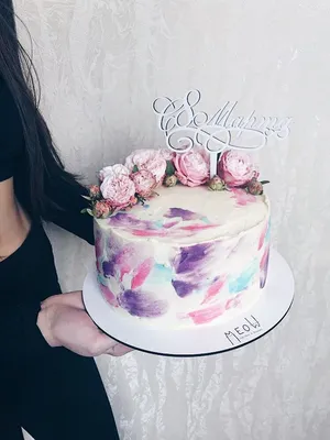 Роскошные торты для девушки в формате png