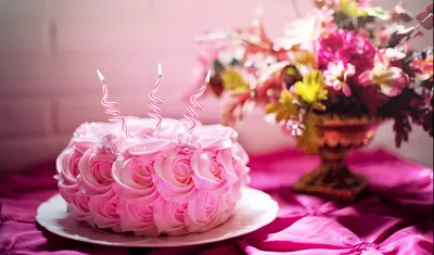Фото тортов на день рождения девушке: новые фотографии