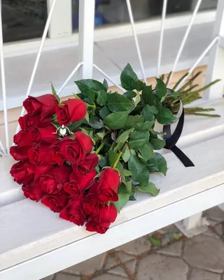 Траурный букет. Какие цветы купить на похороны?