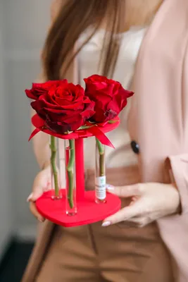Купить букет из 3 роз с доставкой по Нефтекамску - Цветочный Рай.