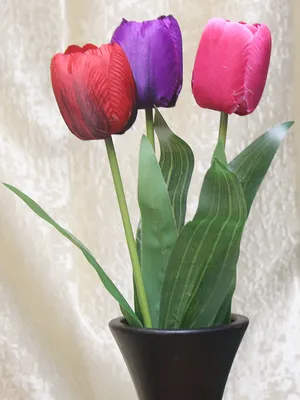 Магазин натурального камня – «Аметист» - Букет тюльпанов в вазе 3 цветка  150х60х60 мм