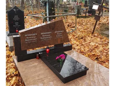 Памятник на троих из гранита в Минске, образцы цены тройных памятников