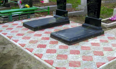 Тротуарная плитка на кладбище фото фотографии