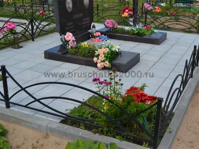 Укладка тротуарной плитки на могилу в Екатеринбурге, цены, фото