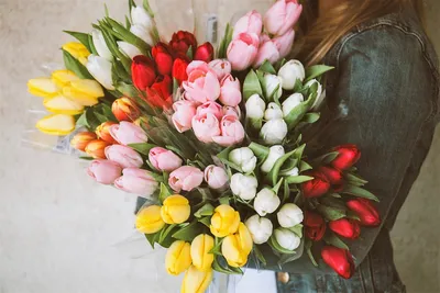 Какие цветы выбрать на 8 марта