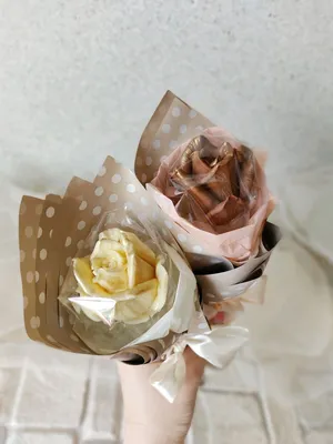 шоколадные цветы из темного белого и молочного шоколада