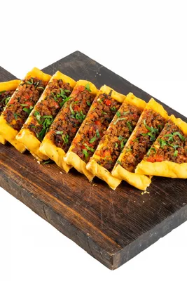 Турецкая пицца Pide с крупным планом мяса горизонтальный взгляд сверху  Стоковое Фото - изображение насчитывающей апбитража, еда: 57099566