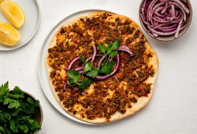 Турецкая пицца | Рецепты еды, Еда, Национальная еда