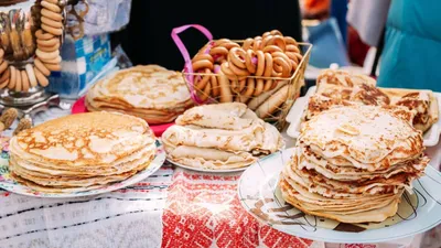 12 необычных рецептов блинов на Масленицу и не только! — дайджест Аймкук |  Гастрономия, Рецепты блинов, Рецепты