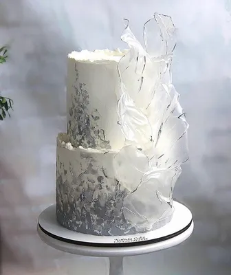 Нежный торт на свадьбу. Торт для зимней свадьбы. Арт-кондитерская Сергея  Магаева (@art… | Необычные свадебные торты, Большие свадебные торты, Свадебный  торт простой